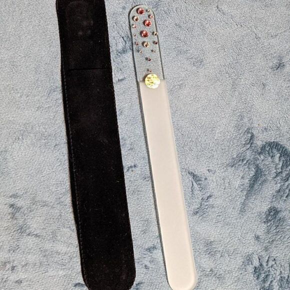 🆕7.5" Clear Czech Crystal Nail File W/BEAUTIFUL PINK & CLEAR SWAROVSKI CRYSTALS - Picture 2 of 6